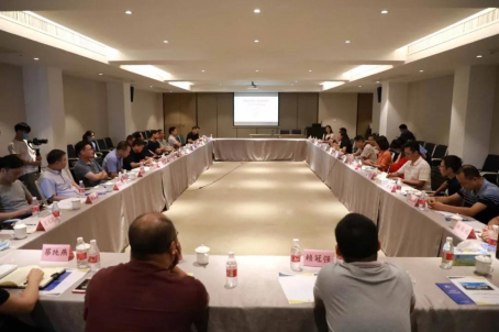 002 6月15日，联合共和镇政府、工业城商会、鹤城商会、址山商会举办“民有所呼 我有所应，助力企业复工复产”座谈会。.jpg