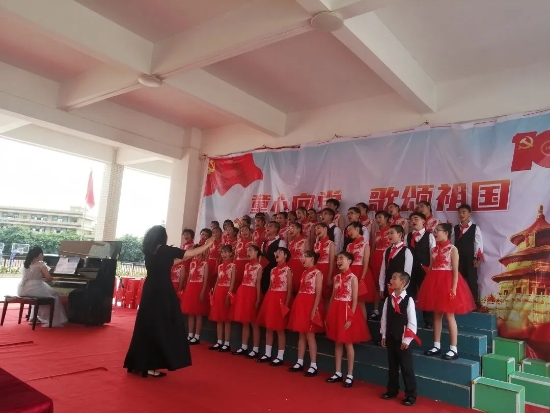 已处理161786819749911.址山镇举行红歌比赛.jpg