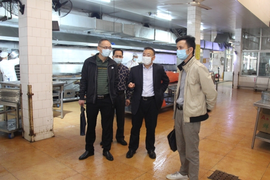 已处理3.实地察看学校饭堂情况.jpg