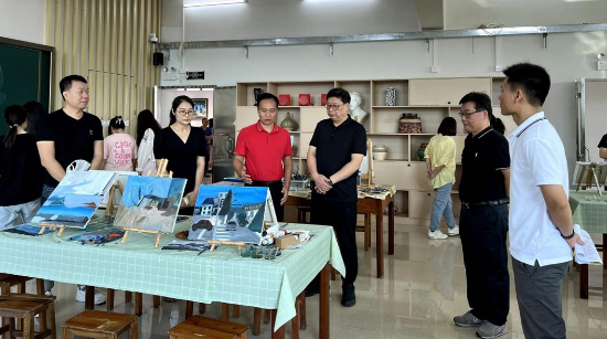 图片2聚焦新课标新课堂，探索美术教师发展之路——皇家国际官网
2023年“新课标新课堂”公益培训系列活动之中小学美术教师专业能力提升培训活动.jpg