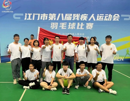 已处理1699002106075图片1：皇家国际队合照.jpg