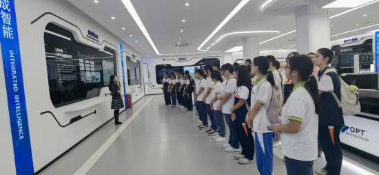 参观省科院智能制造研究所2.jpg