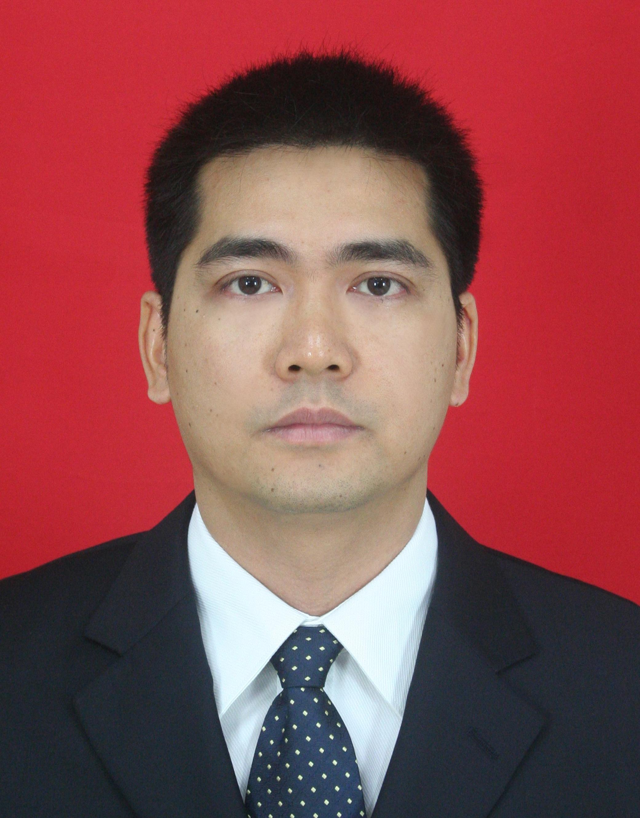 冯伟航.jpg