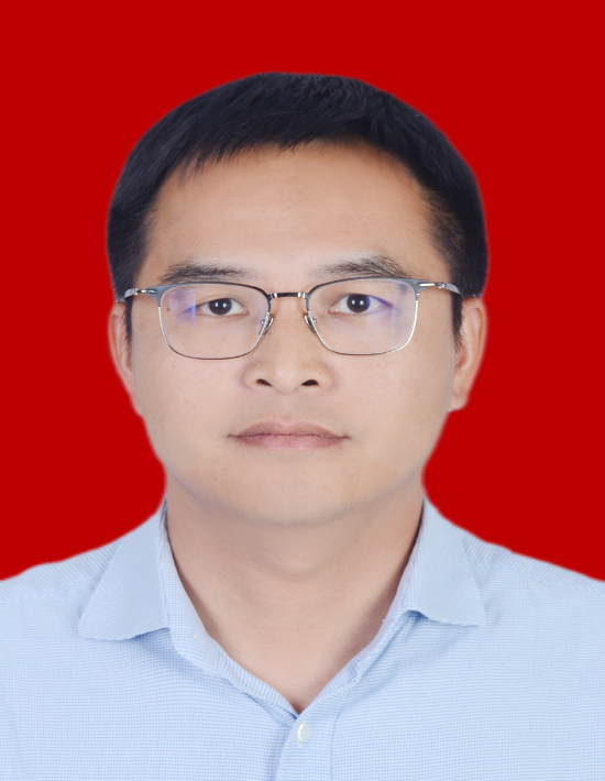 黄泽中.jpg